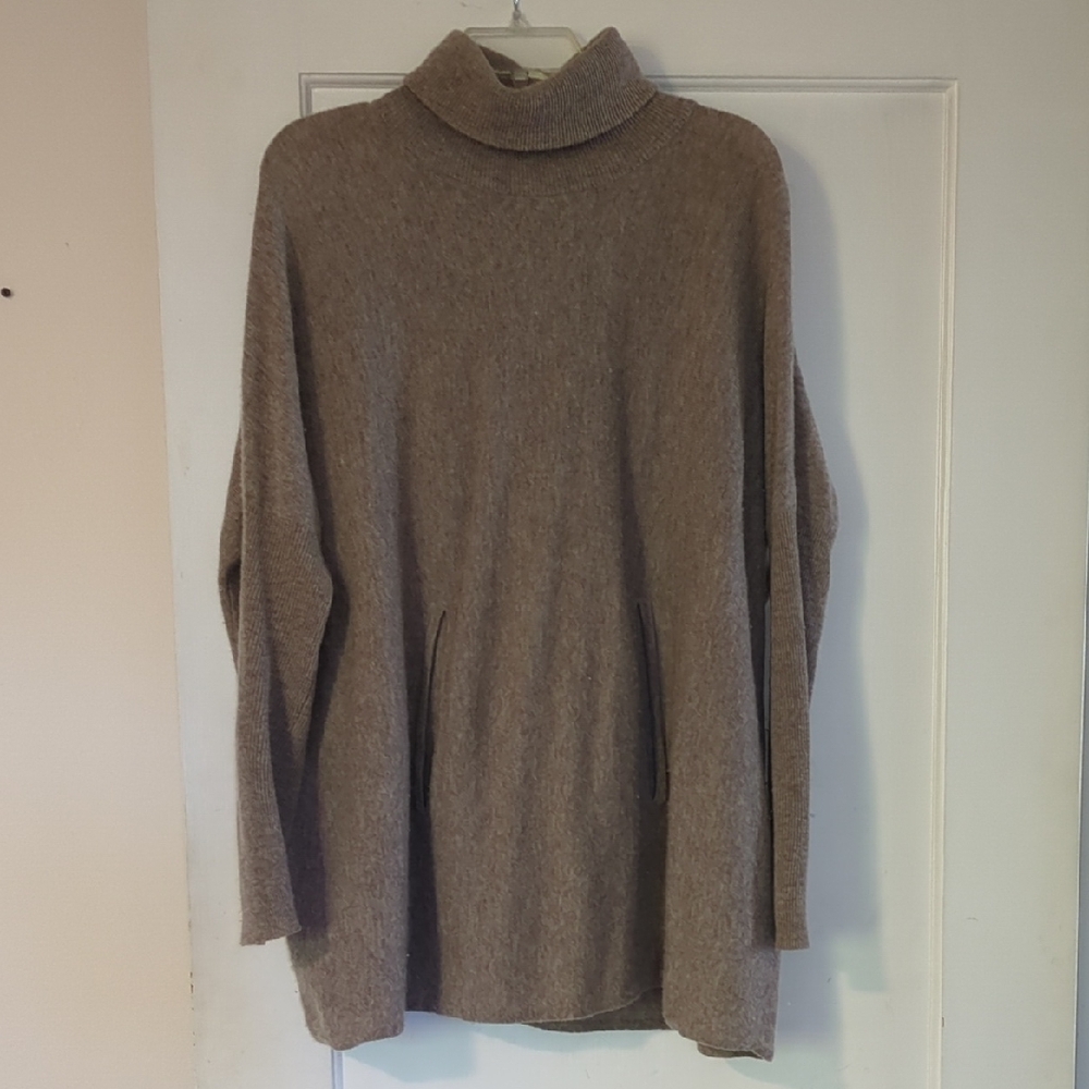 GARNET HILL Turtleneck